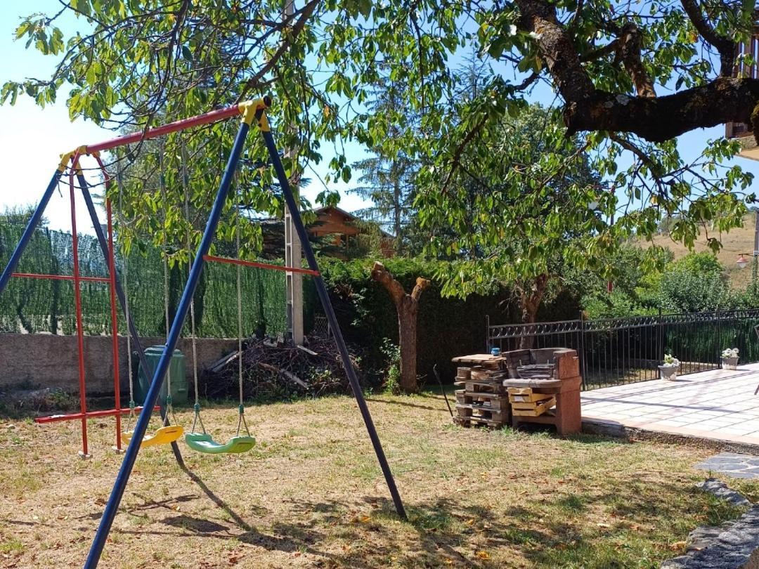 Maison De Vacances Au Coeur De La Cerdagne Angoustrine Esterno foto